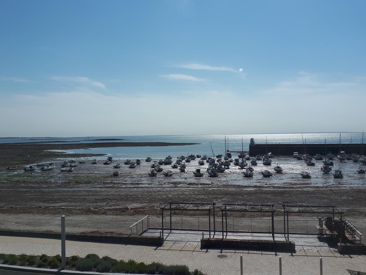 Hotel Du Port Bar Restaurant 사르주 외부 사진