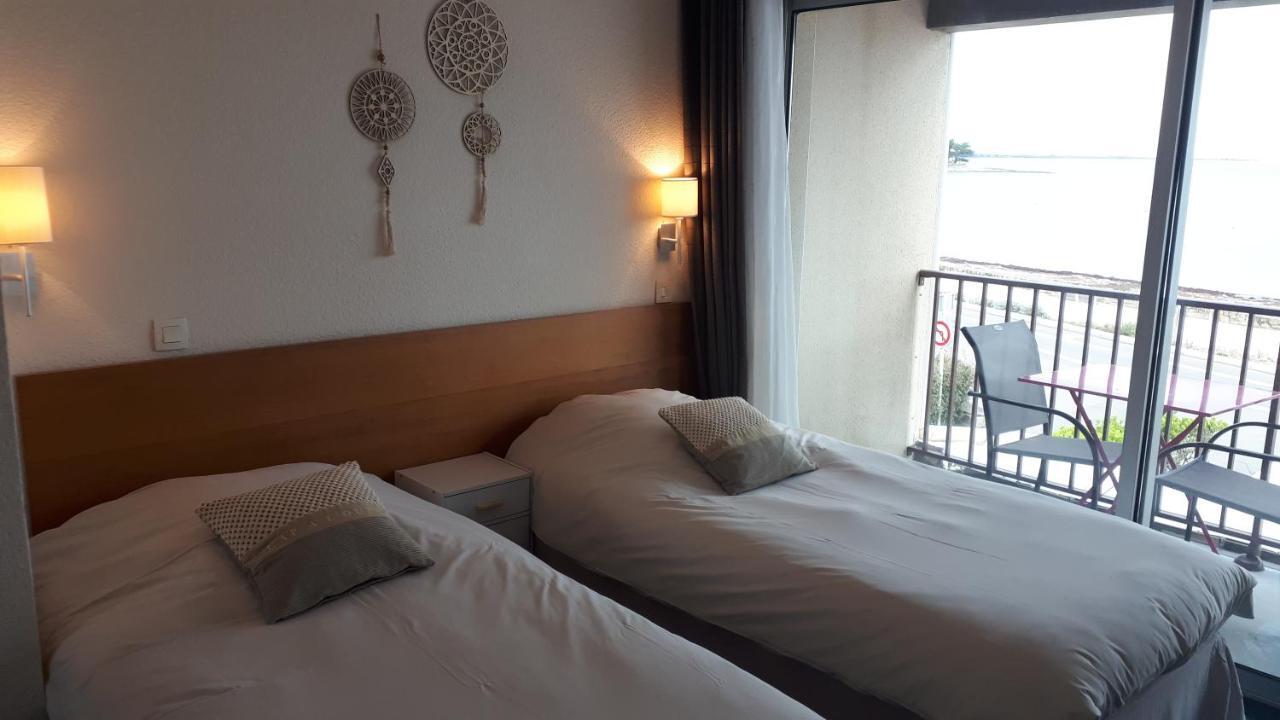 Hotel Du Port Bar Restaurant 사르주 외부 사진