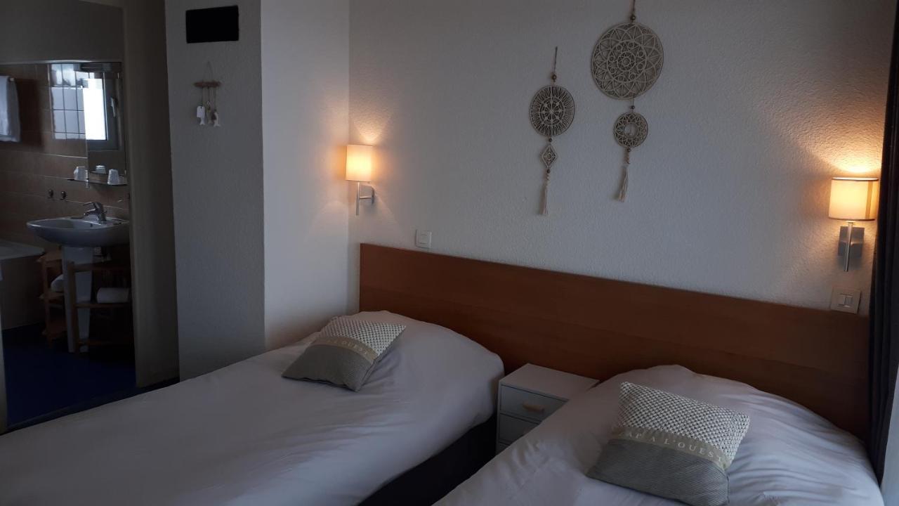 Hotel Du Port Bar Restaurant 사르주 외부 사진